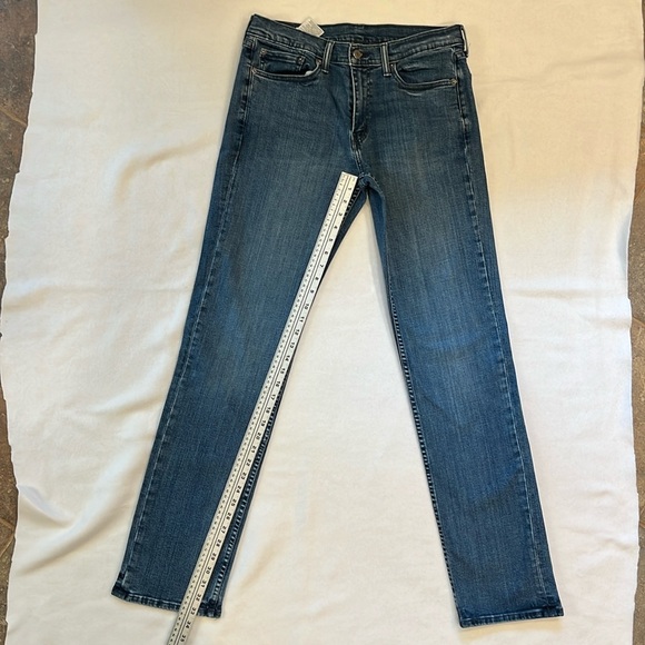 Levi Strauss & Co. Men's 514 Jeans -  32W x 34L - Used - Picture 2 of 7